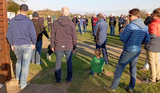 Siegerehrung mit langen Schatten