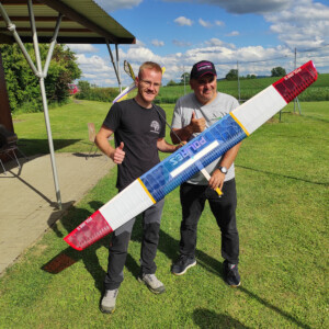 Erfolgreiche Baumrettung durch Baumretter Bastian und ein glücklicher türkischer Pilot