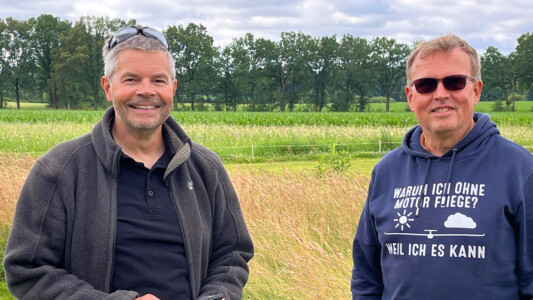 Gut gelauntes Duo und ein cooles Shirt