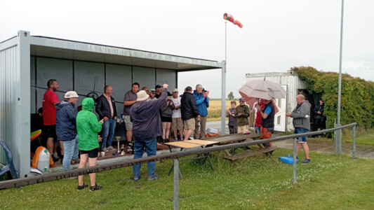 Siegerehrung im Nieselregen